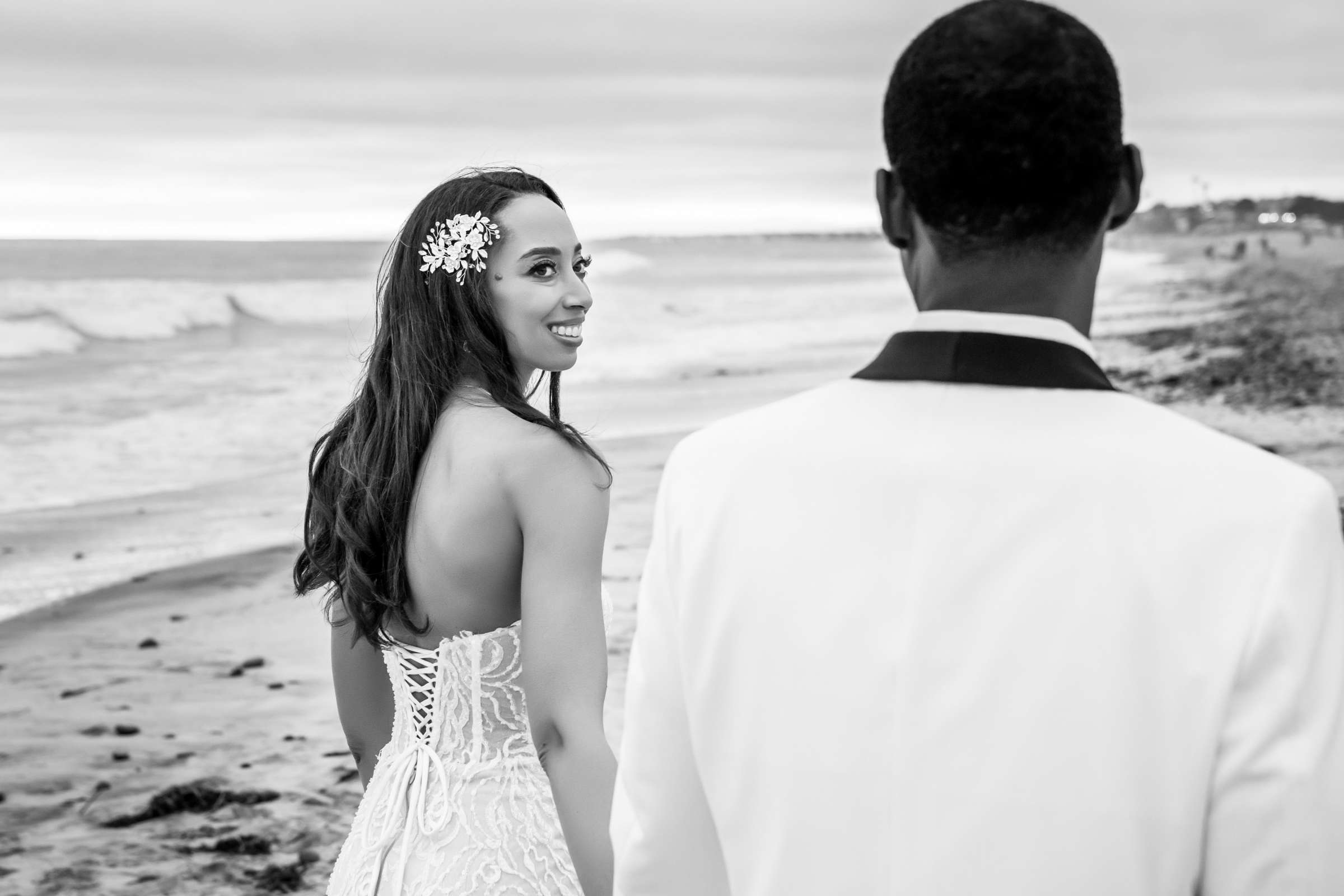 Alila Marea Beach Resort Encinitas Wedding coordinated by Lavish Weddings, T & M Wedding Photo #17 by True Photography