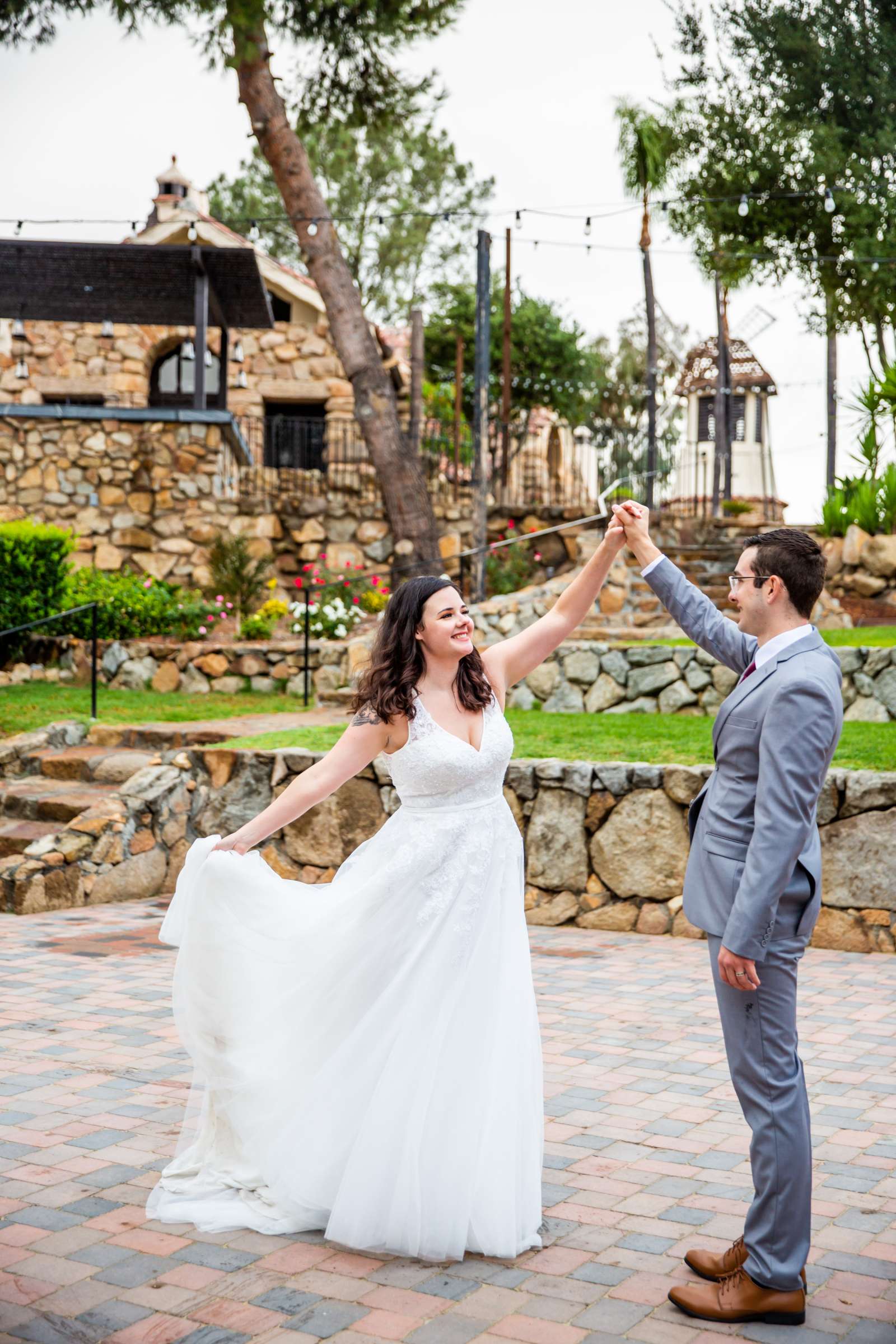 Mt Woodson Castle Wedding, Valerie and Ian Wedding Photo #4 by True Photography