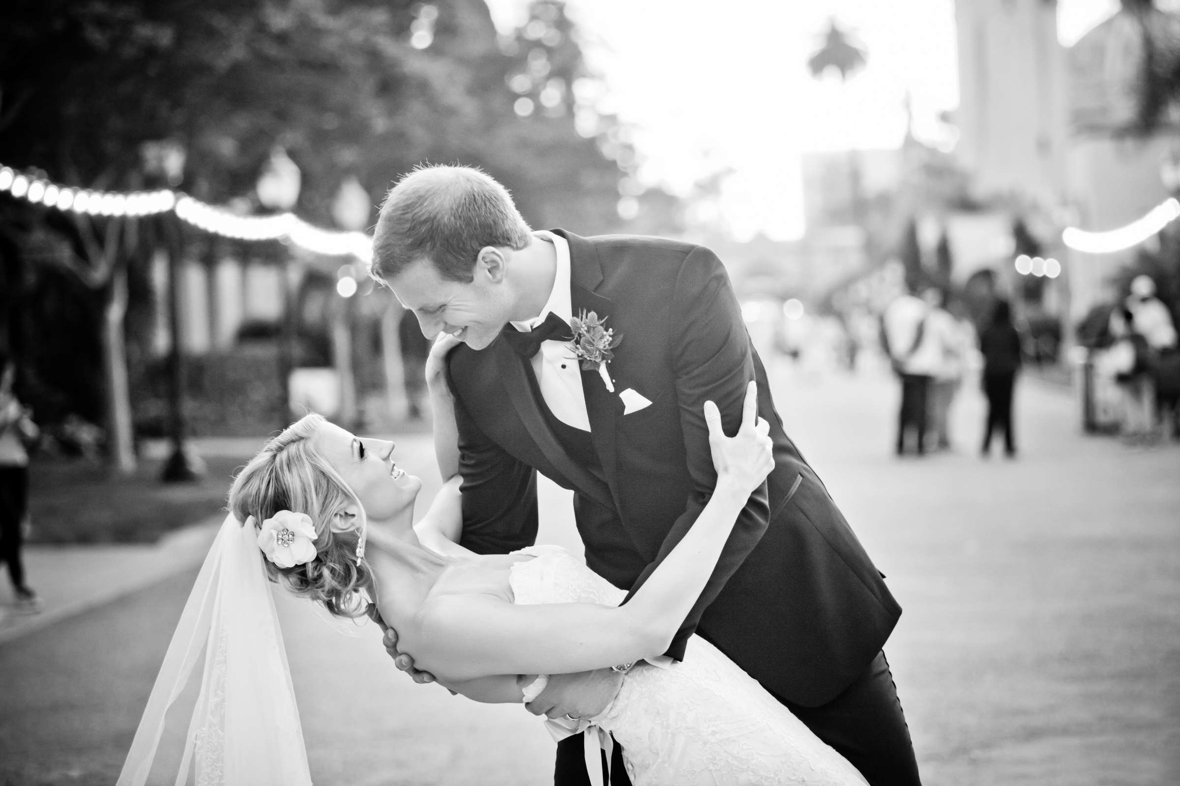San Diego Museum of Art Wedding coordinated by Lavish Weddings, Lisa and Kyle Wedding Photo #146241 by True Photography