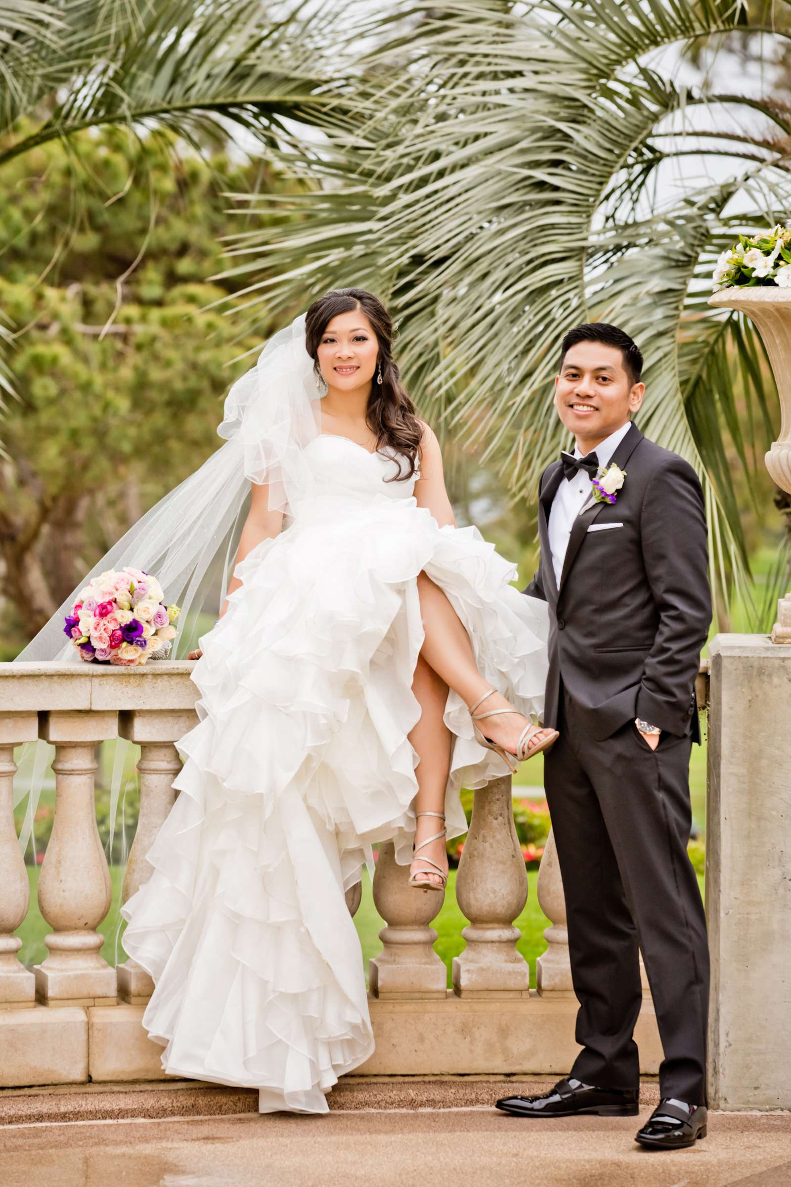 Hilton La Jolla Torrey Pines Wedding coordinated by Lavish Weddings, Muriel and Michael Wedding Photo #8 by True Photography