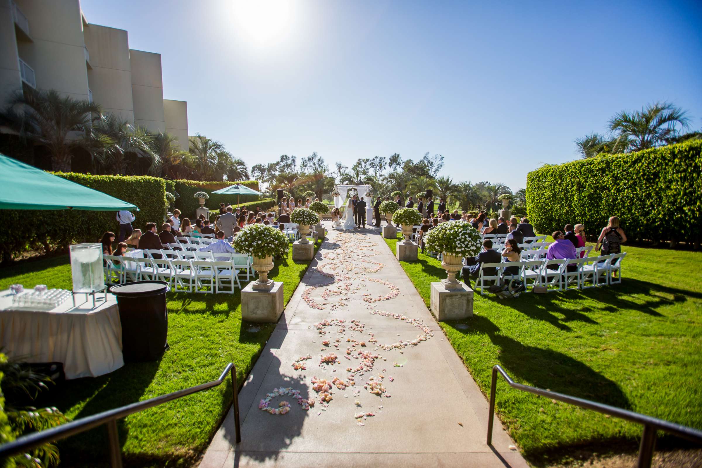 Hilton La Jolla Torrey Pines Wedding coordinated by Trendee Flowers, Gina and John Wedding Photo #60 by True Photography