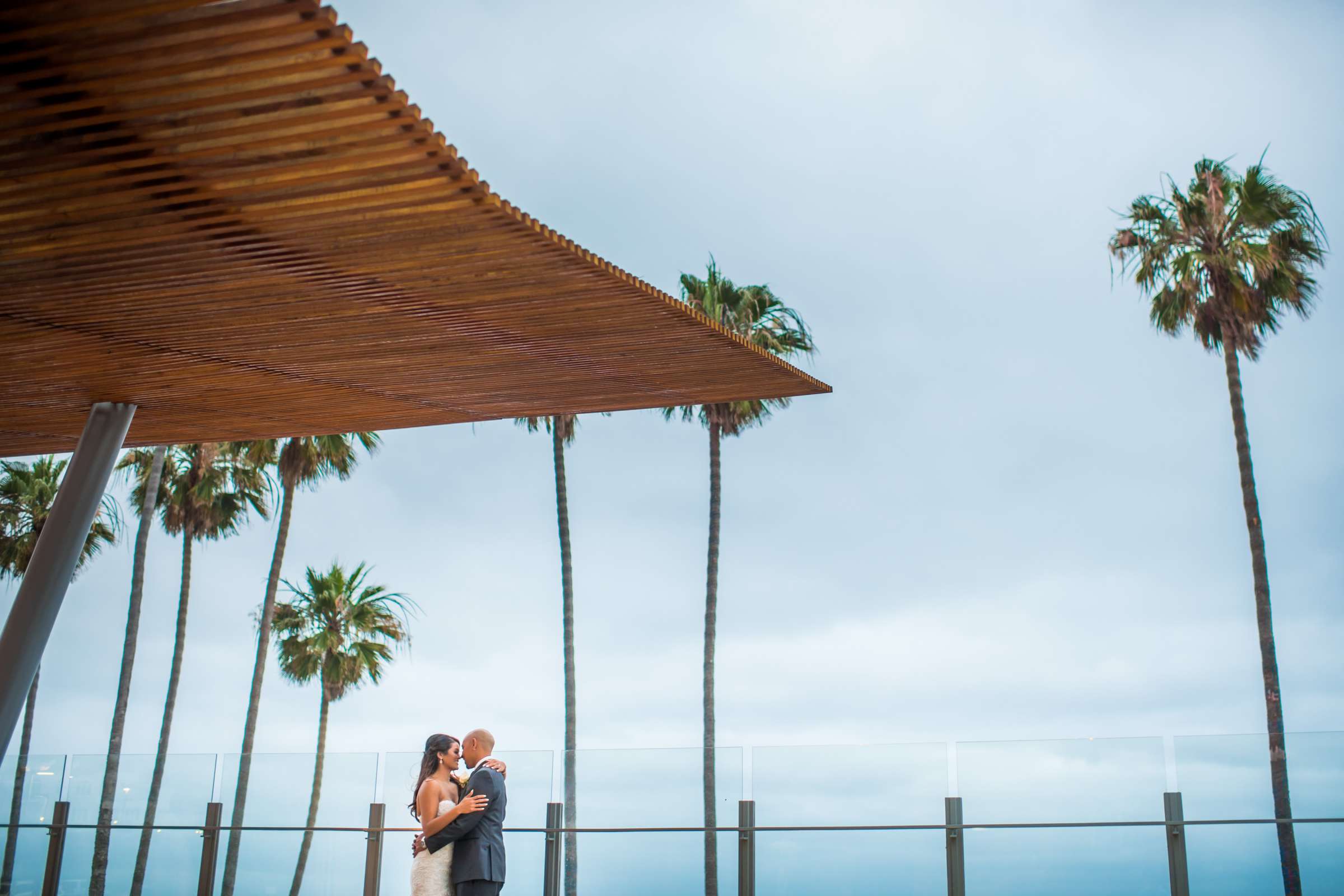 Scripps Seaside Forum Wedding coordinated by Lavish Weddings, Cindy and Justin Wedding Photo #381767 by True Photography