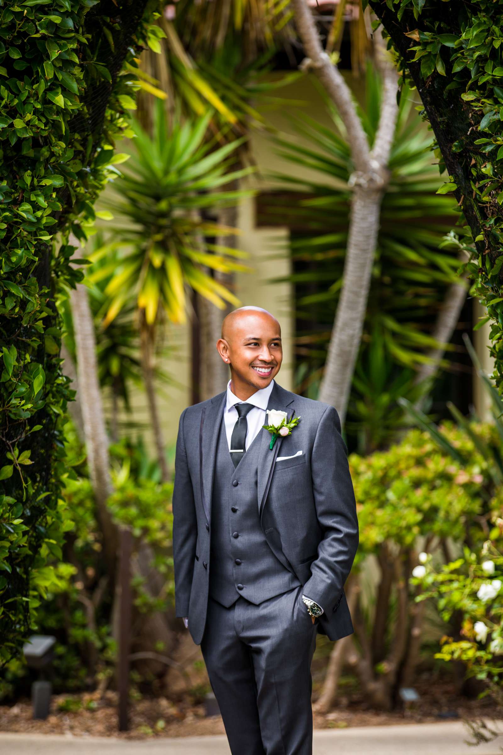Scripps Seaside Forum Wedding coordinated by Lavish Weddings, Cindy and Justin Wedding Photo #381788 by True Photography