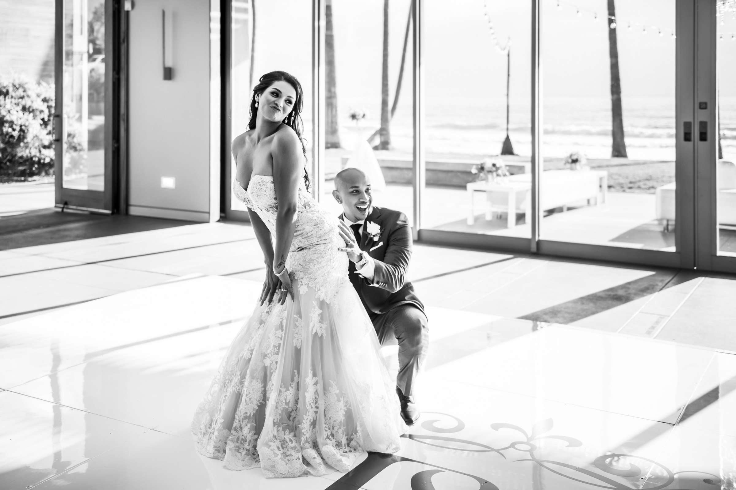 Scripps Seaside Forum Wedding coordinated by Lavish Weddings, Cindy and Justin Wedding Photo #381852 by True Photography