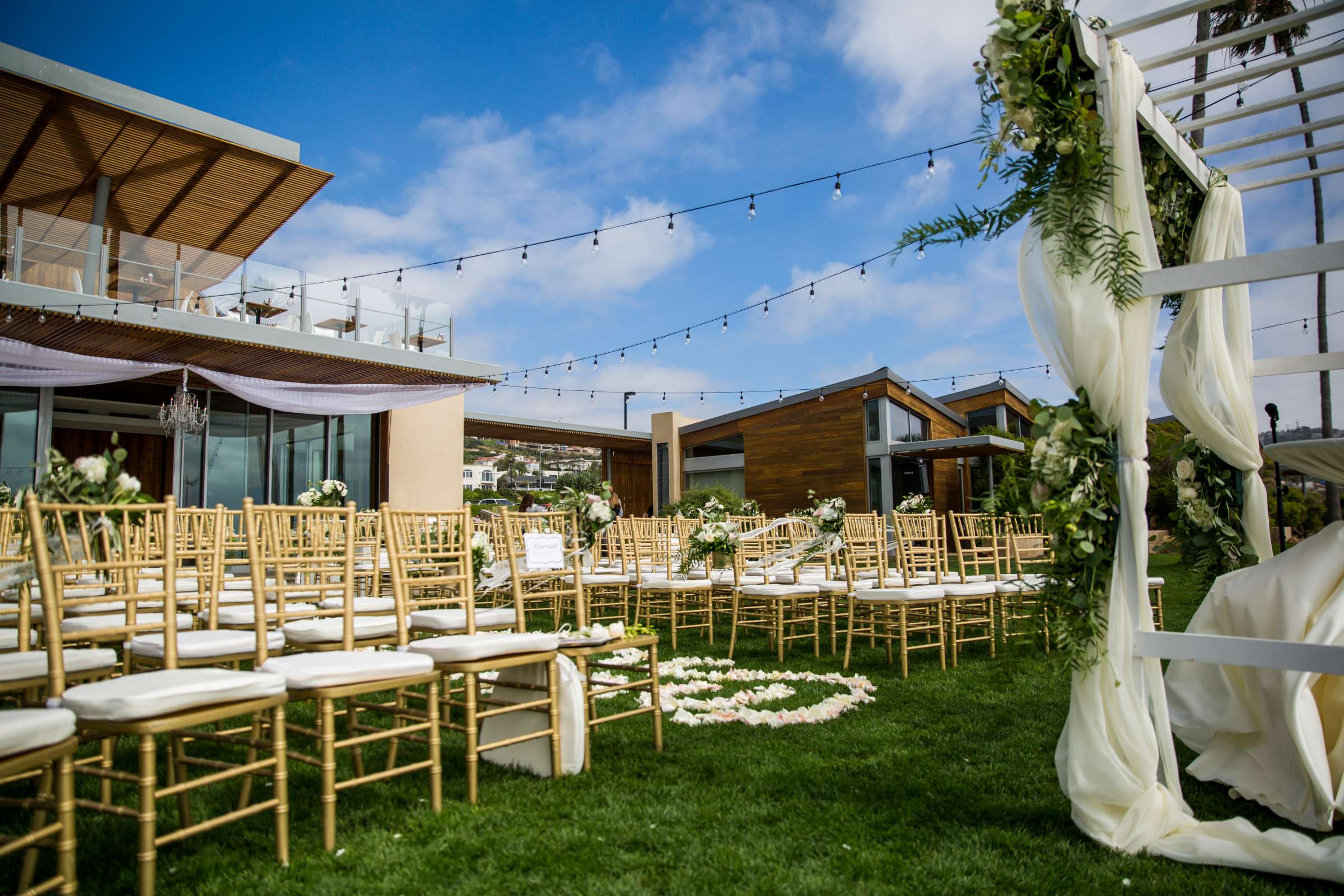 Scripps Seaside Forum Wedding coordinated by Lavish Weddings, Cindy and Justin Wedding Photo #381932 by True Photography