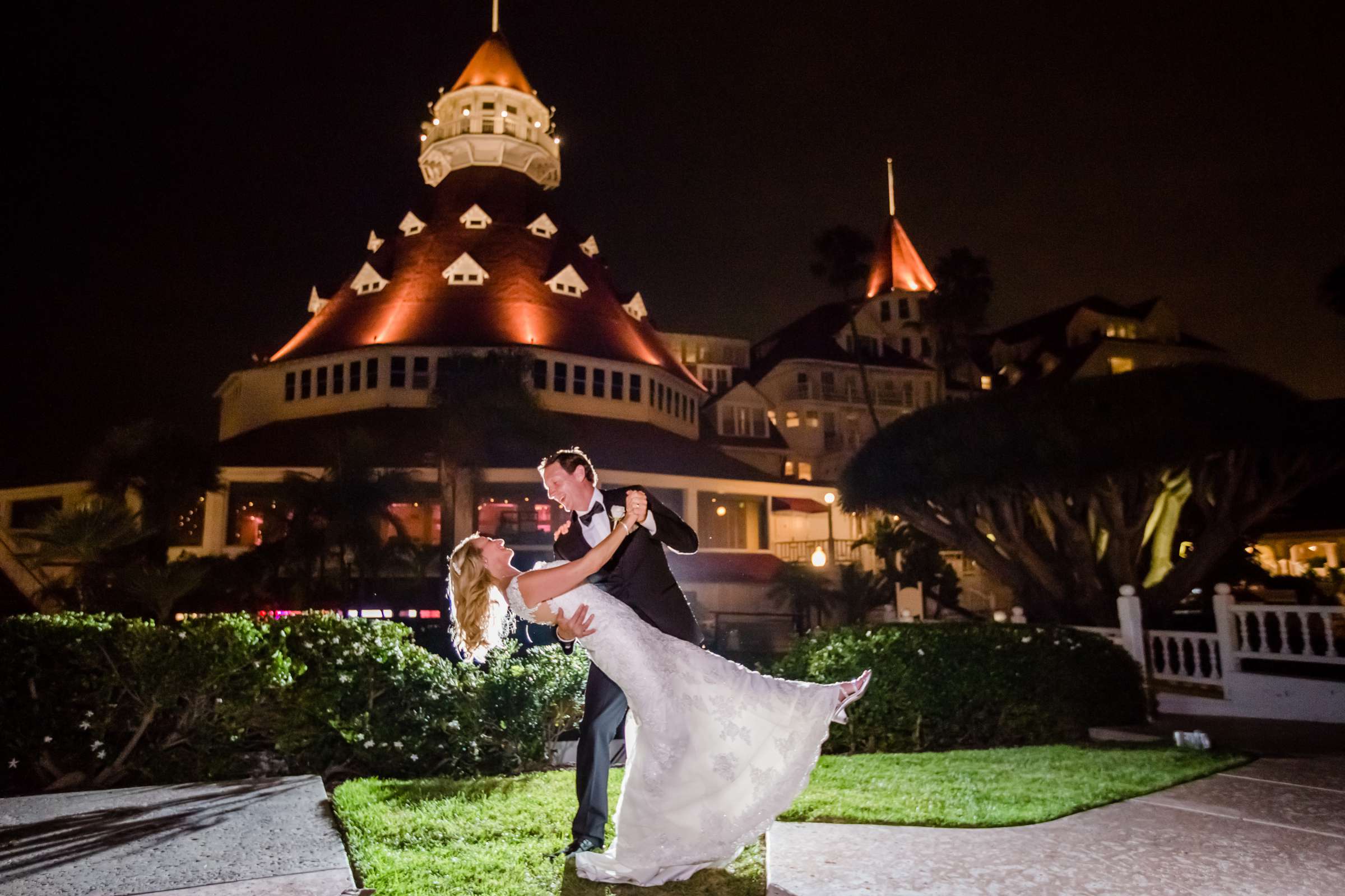 Hotel Del Coronado Wedding coordinated by Creative Affairs Inc, Diane and Paul Wedding Photo #18 by True Photography