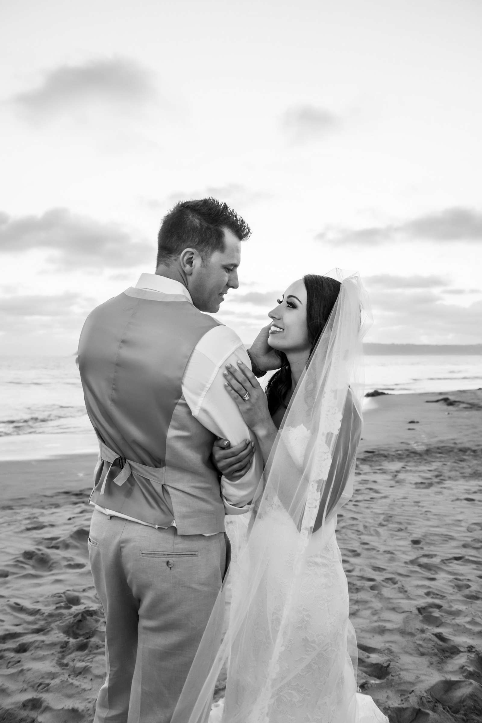 Hotel Del Coronado Wedding coordinated by Creative Affairs Inc, Jenell and Peter Wedding Photo #13 by True Photography