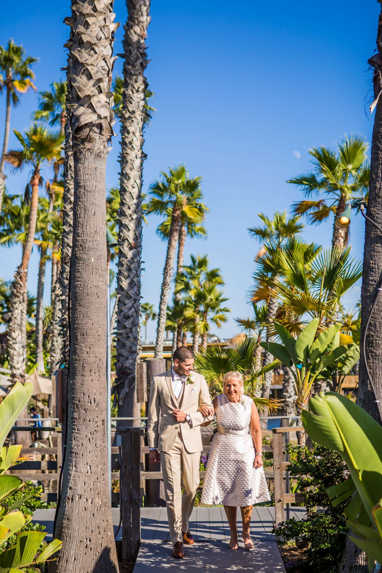 Paradise Point Wedding coordinated by Aquilone Events, Amanda and Travis Wedding Photo #418235 by True Photography