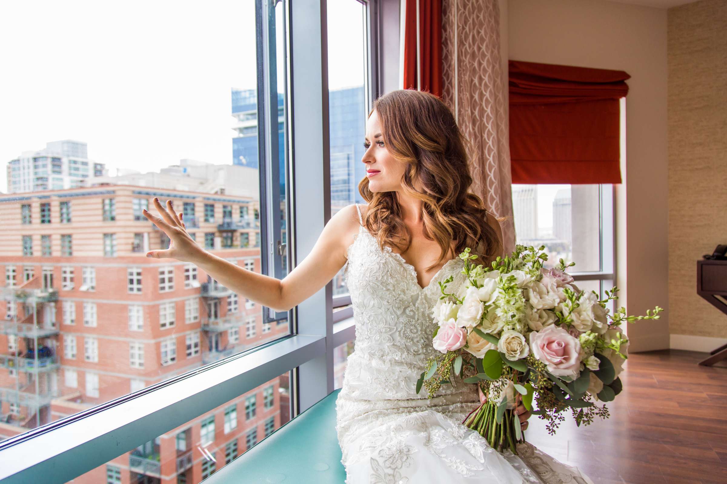 The Ultimate Skybox Wedding, Lindsey and David Wedding Photo #32 by True Photography