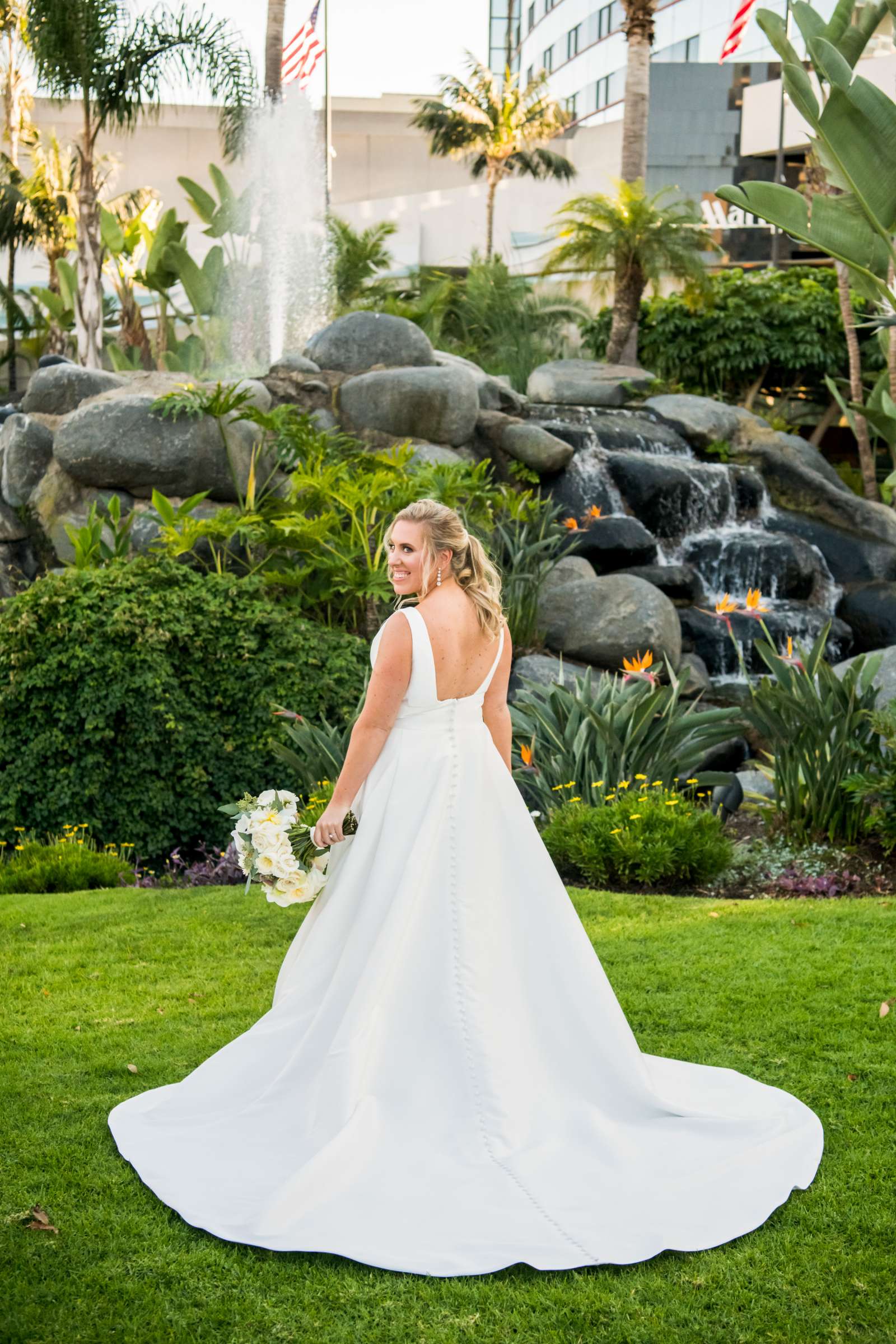 Marriott Marquis San Diego Marina Wedding coordinated by First Comes Love Weddings & Events, Ashlee and John Wedding Photo #13 by True Photography