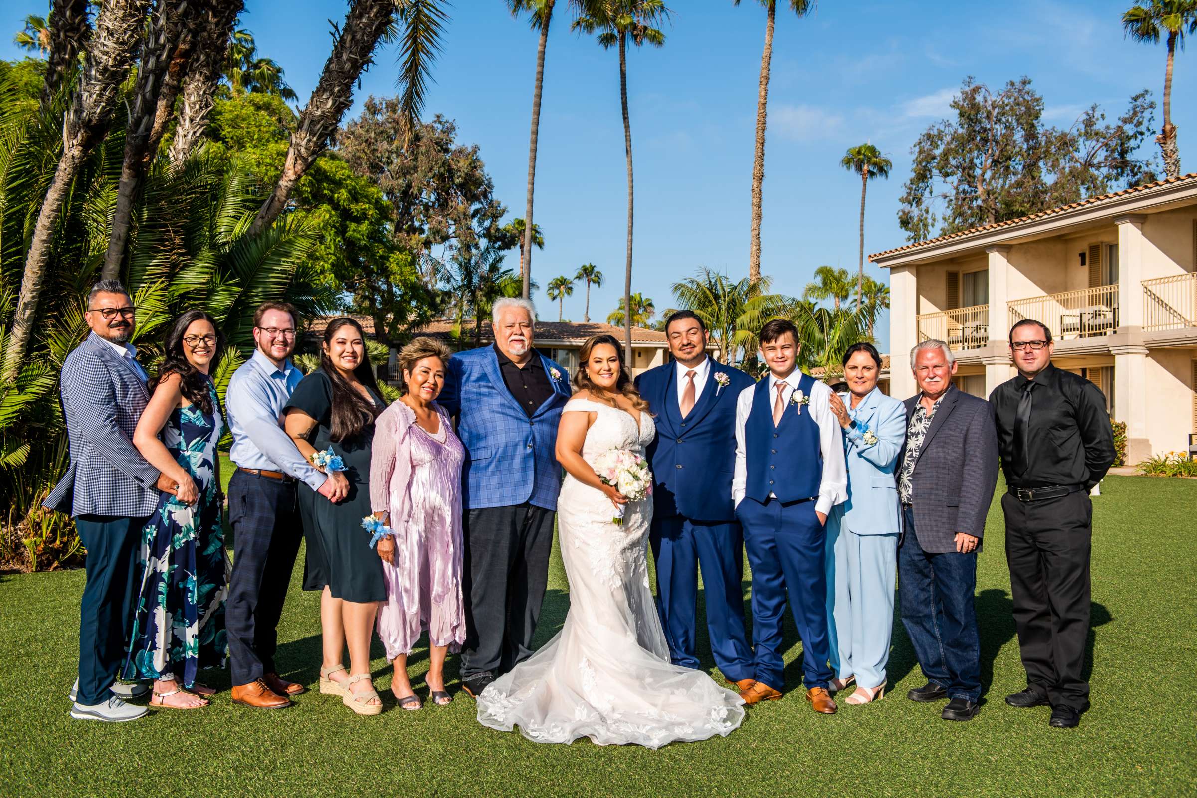 San Diego Mission Bay Resort Wedding coordinated by Elements of Style, Stefanie and Raymond Wedding Photo #21 by True Photography